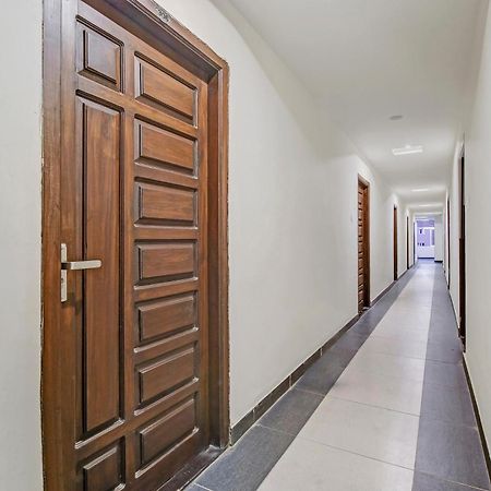 Collection O Galaxy Suites Hyderabad Exterior photo